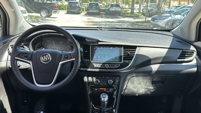 Used 2021 Summit White Buick Preferred image 12