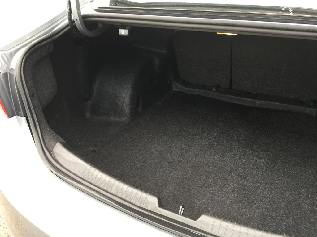 Used 2025 Gray Chevrolet LT image 32