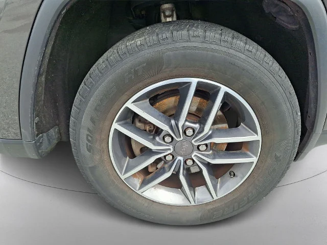 Used 2019 Gray Jeep Limited image 8