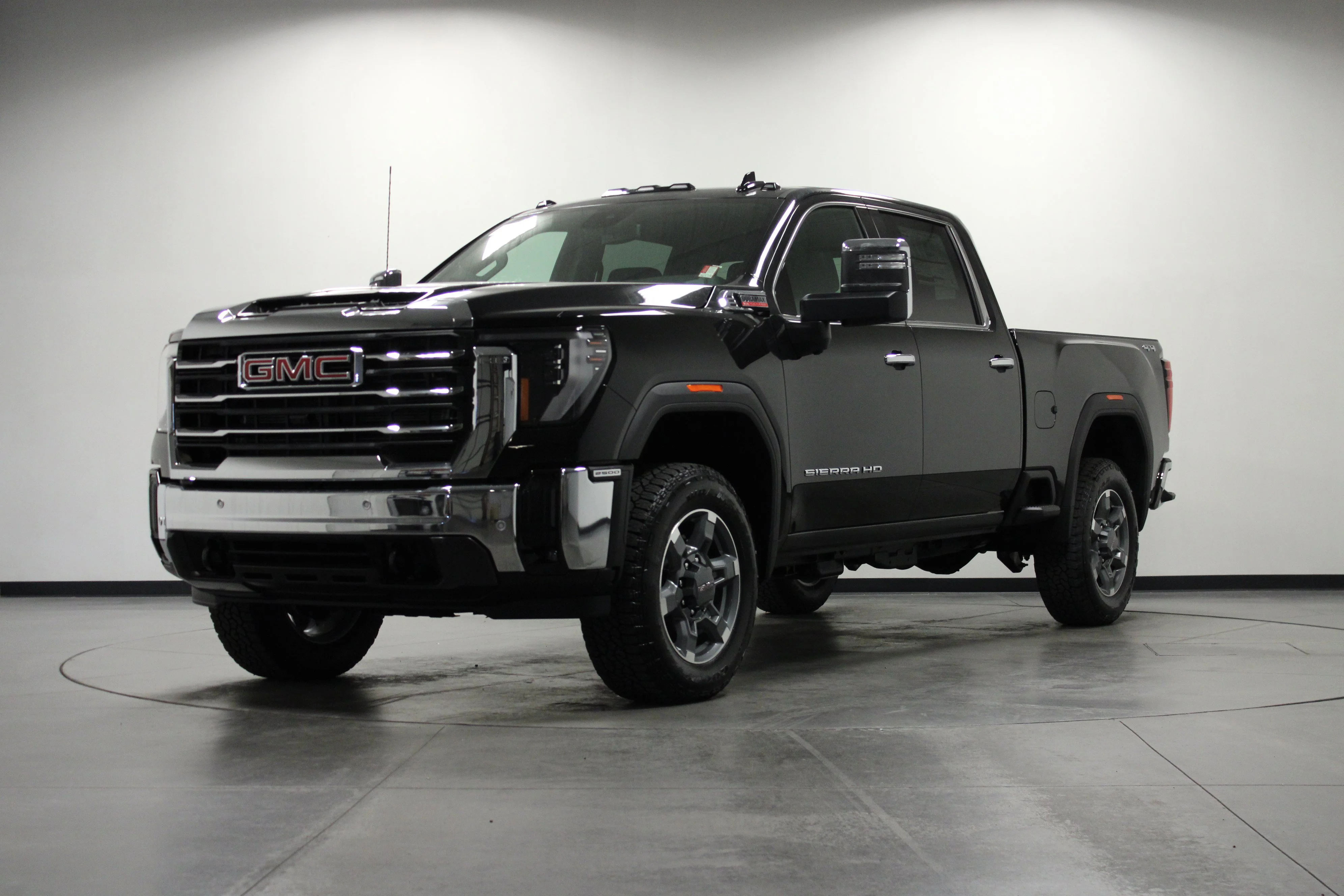 New 2026 Onyx Black GMC SLT image 8