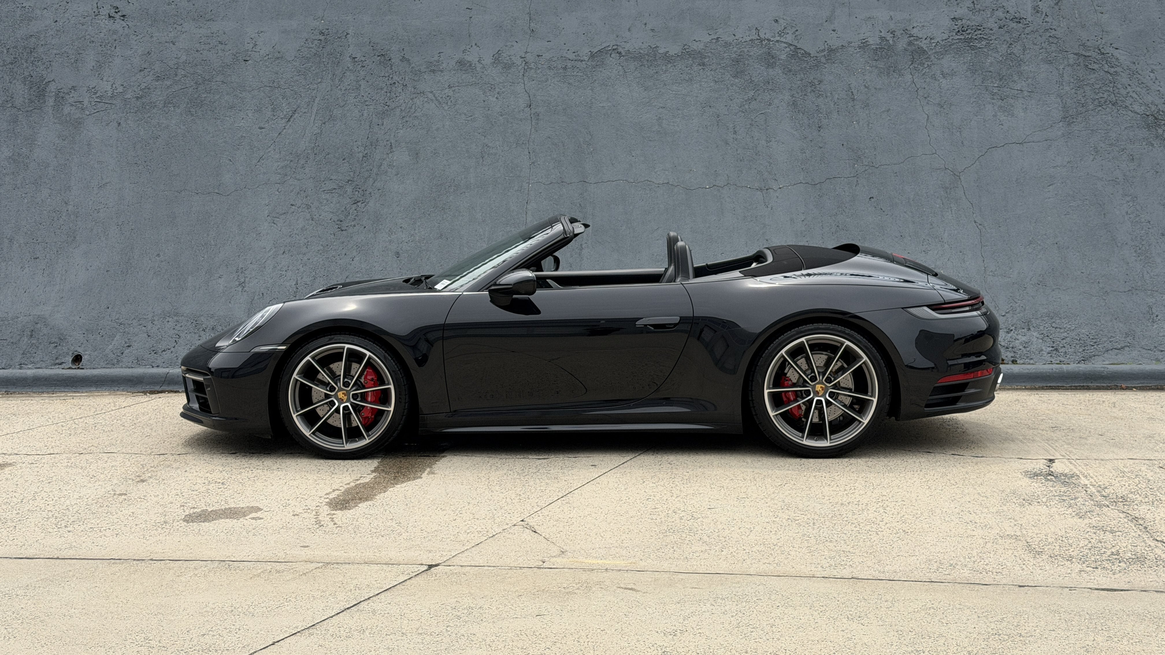 Used 2020 Black Porsche Carrera 4S Cabriolet image 6