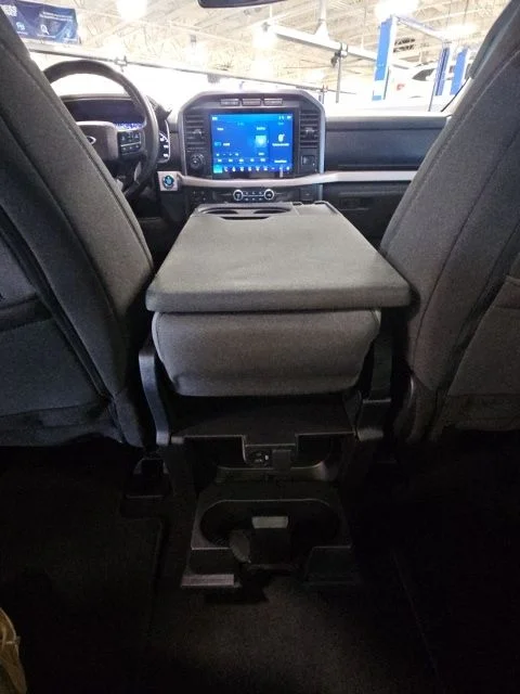 Used 2023 Black Ford XLT image 29