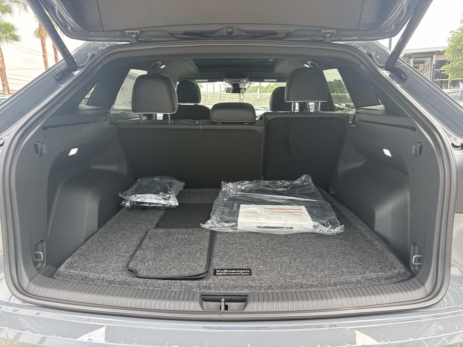 New 2026 Gray Volkswagen SEL Premium R-Line image 6