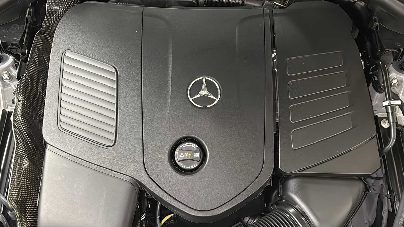 New 2026 MANUFAKTUR Alpine Grey Mercedes-Benz GLC 300 image 12