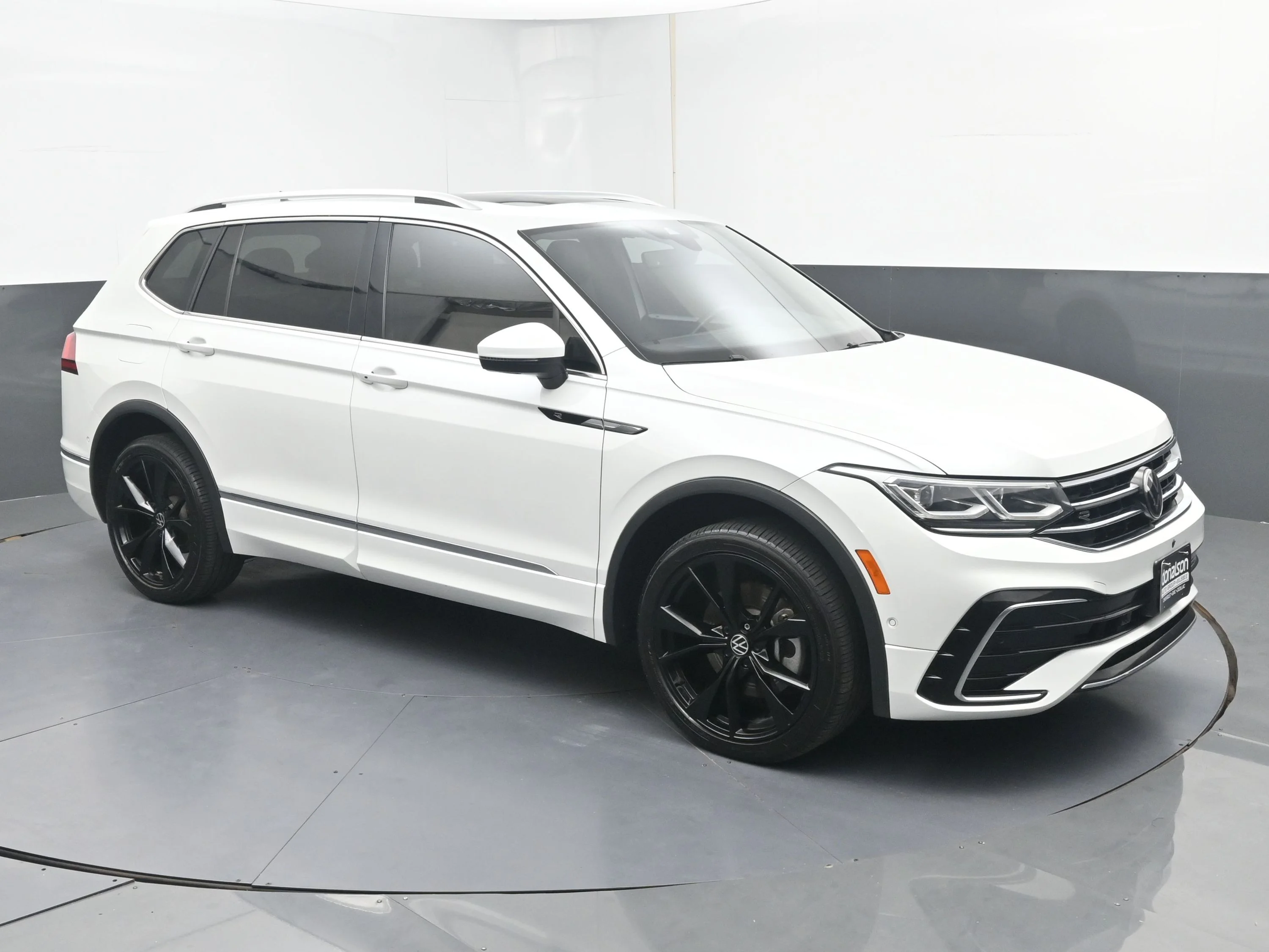 2022 Volkswagen Tiguan SEL R-LINE