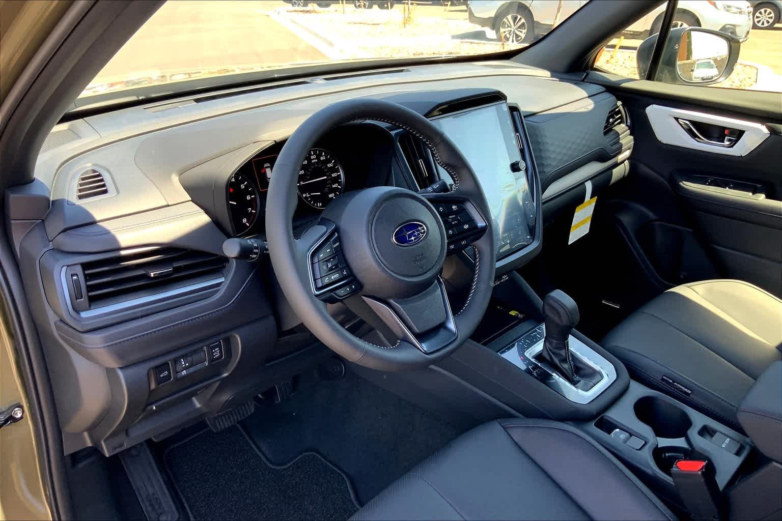 2025 Subaru Forester Limited - Photo 8