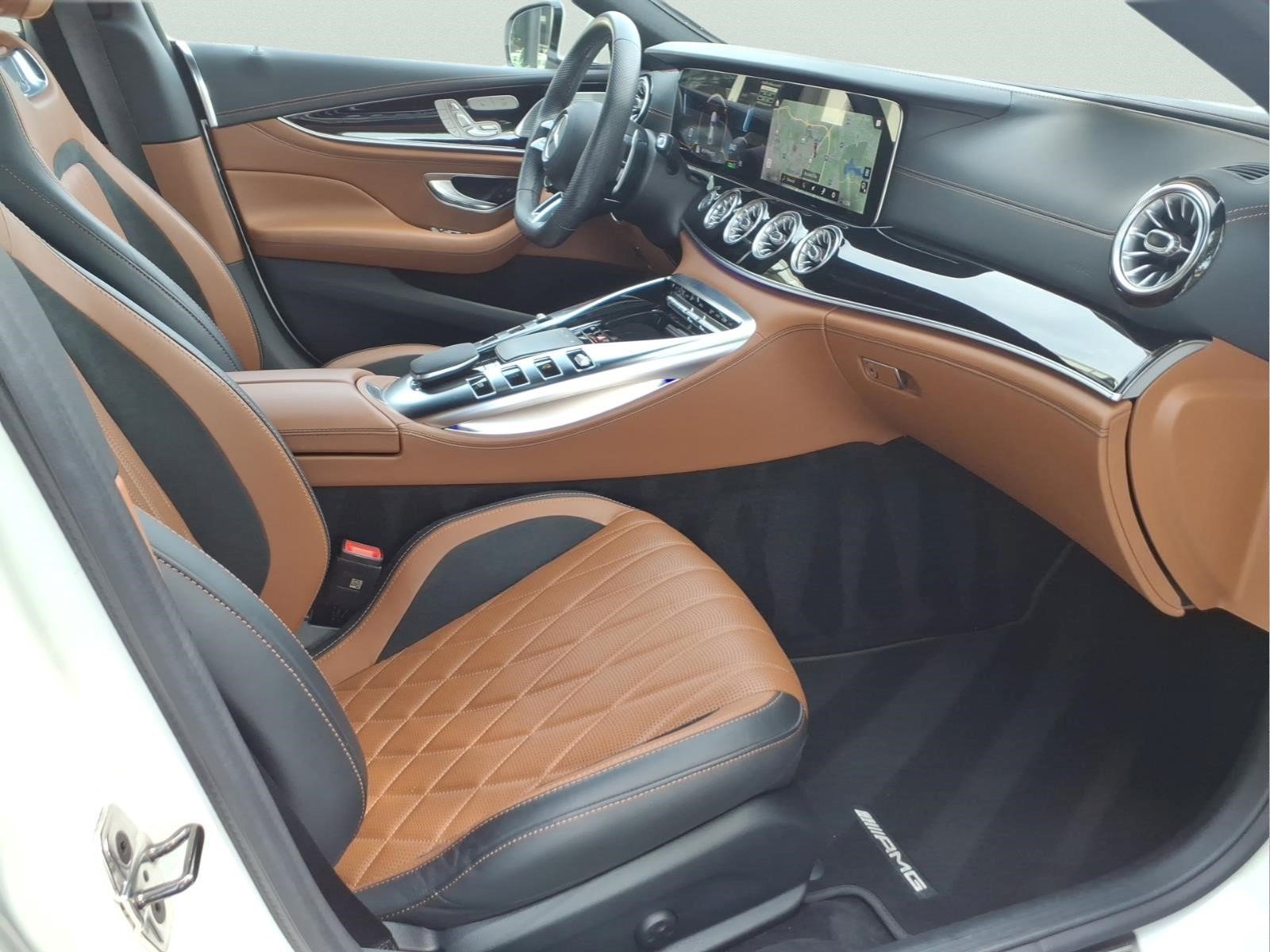 Certified Used 2023 MANUFAKTUR Diamond White Metallic Mercedes-Benz AMG® GT 53 4-Door Coupe image 32
