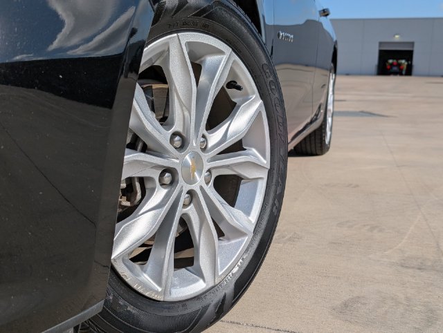 1G1ZD5ST4SF141243