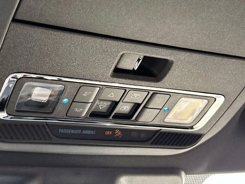 Used 2025 Black Ford Platinum image 40