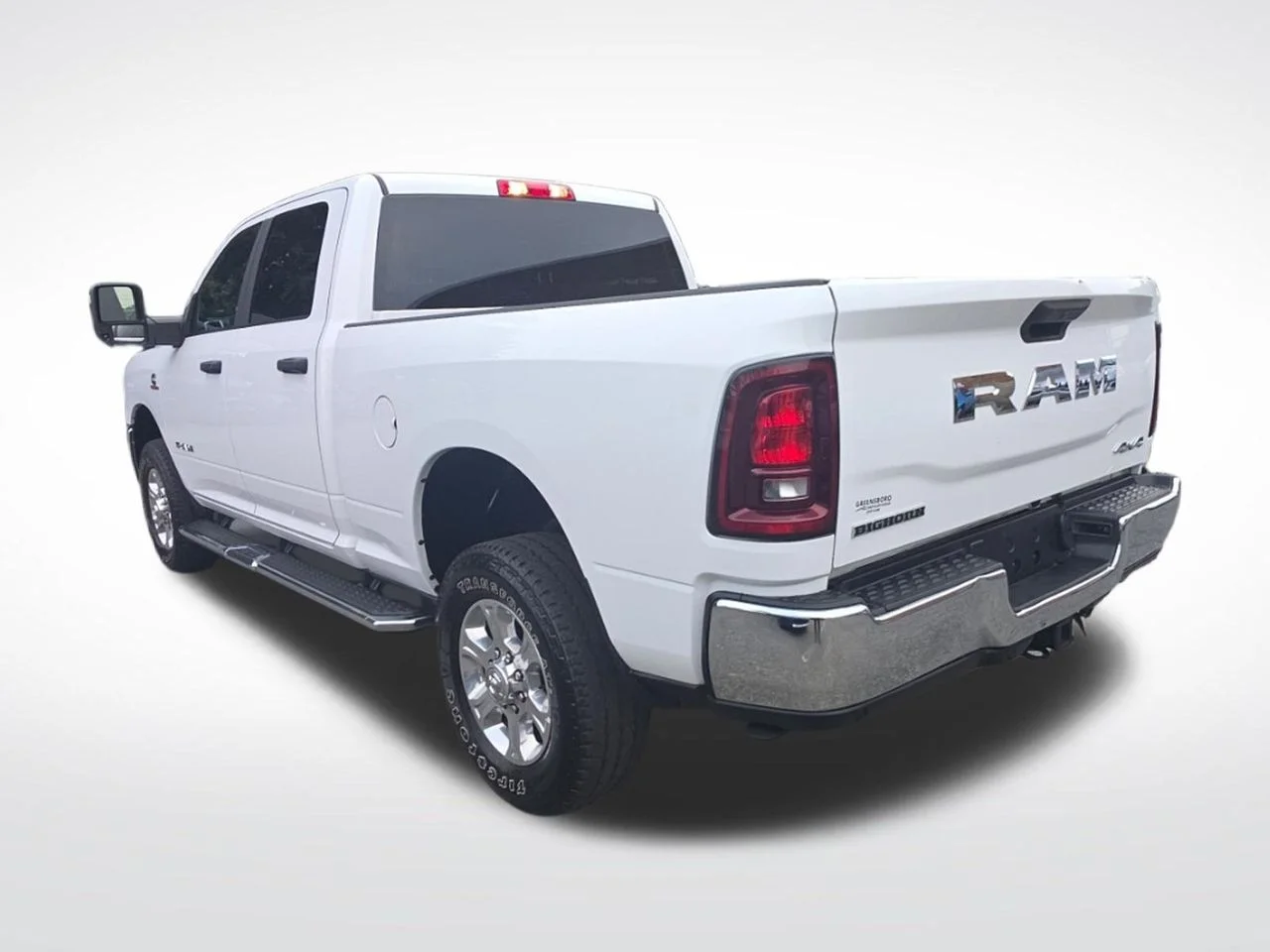 Used 2025 White Ram Big Horn image 3
