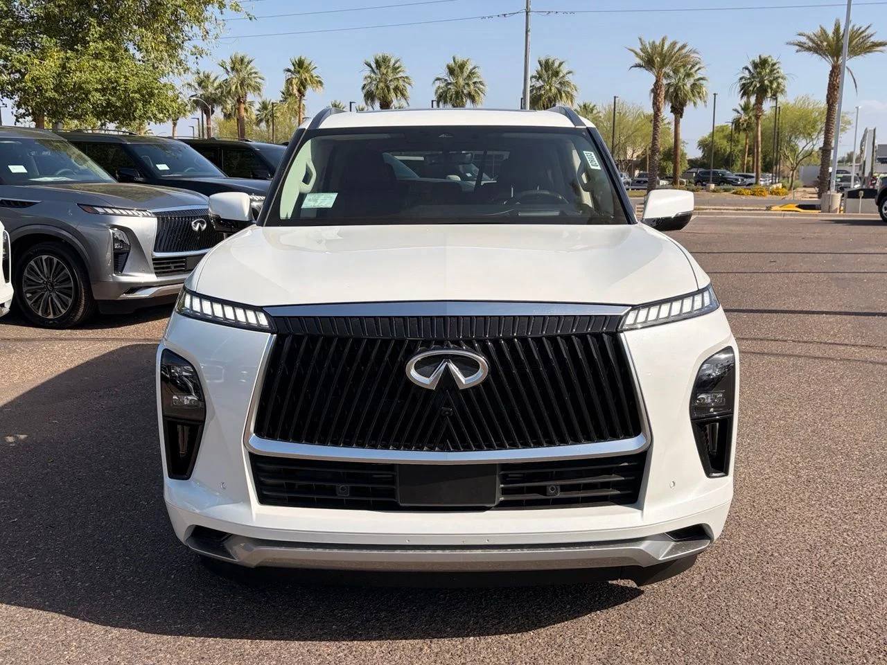 Certified Used 2026 Radiant White INFINITI Luxe image 9