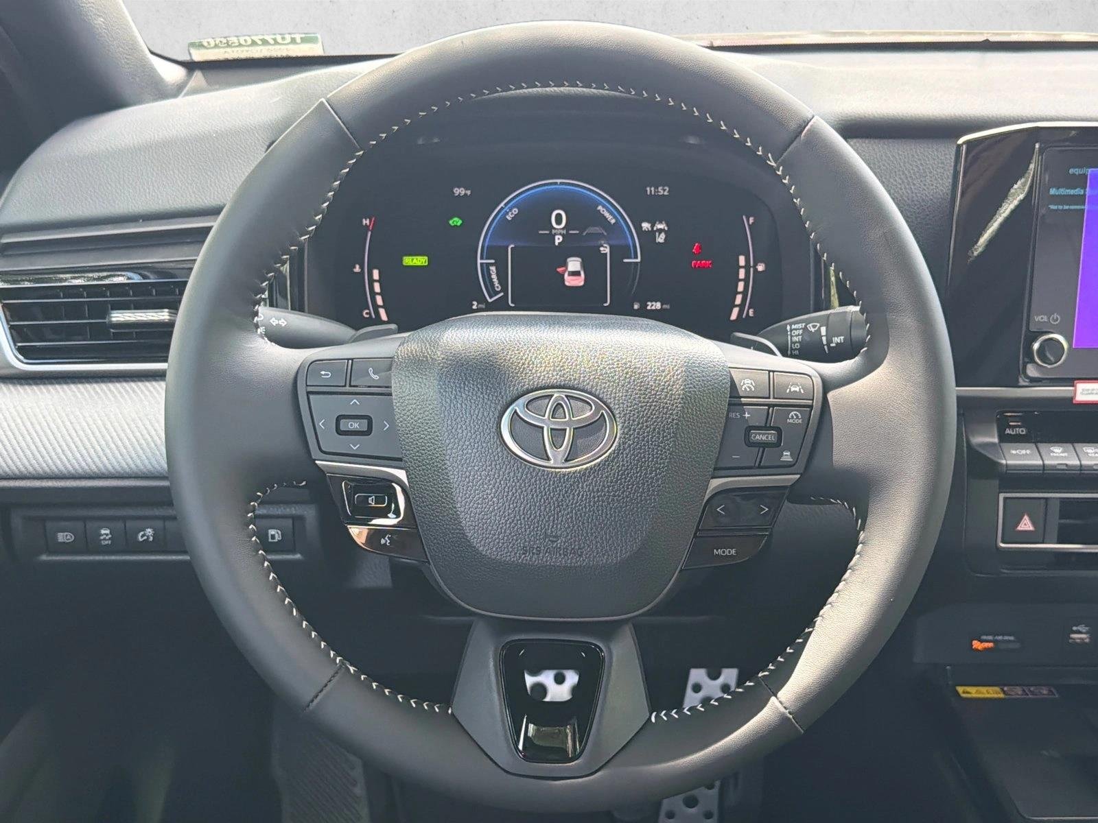 Used 2026 Midnight Black Met Toyota SE image 23