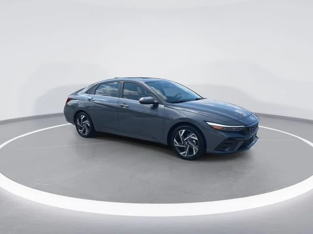 Used 2025 Gray Hyundai Limited image 2