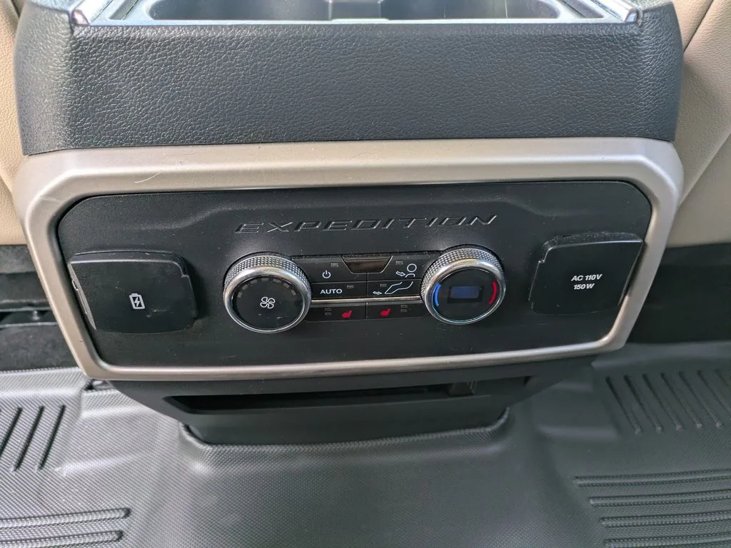 Used 2023 Black Ford Limited image 17