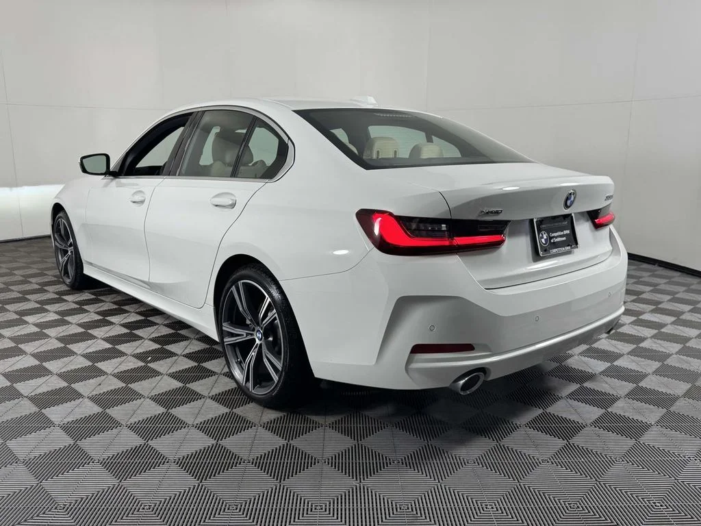 Used 2024 White BMW 330i xDrive image 8
