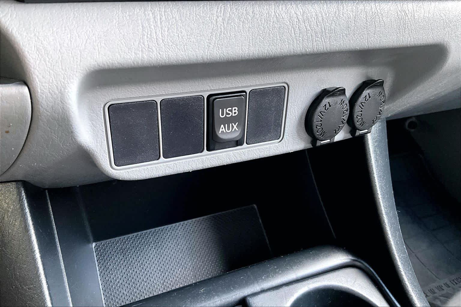 Used 2015 Black Toyota  image 33