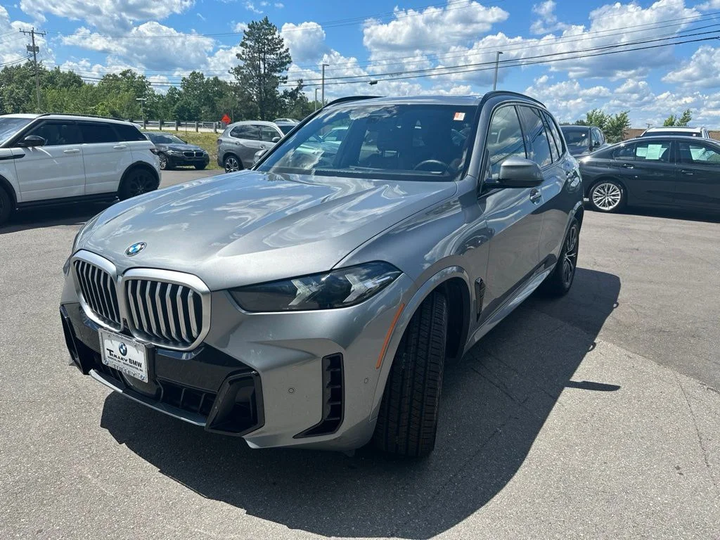 Certified Used 2024 Skyscraper Grey Metallic BMW xDrive40i image 3