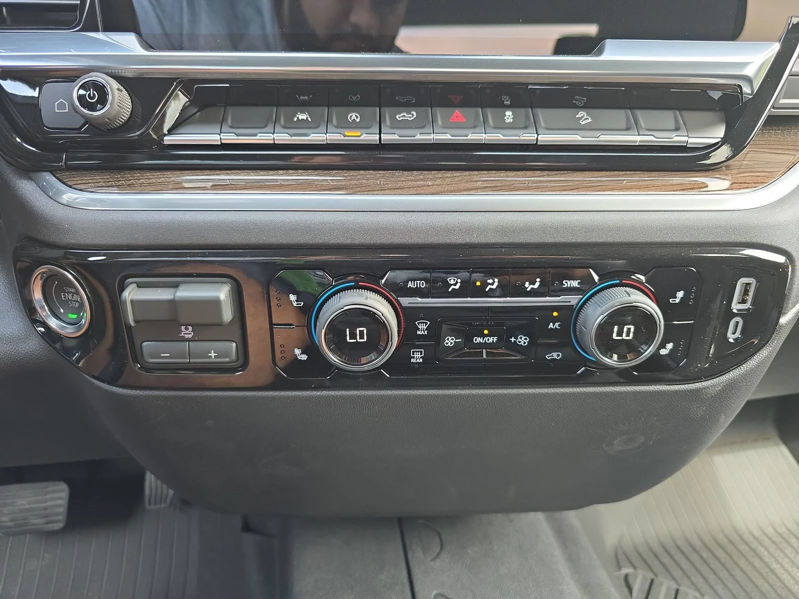 2026 Chevrolet Silverado 1500 LT - Photo 15