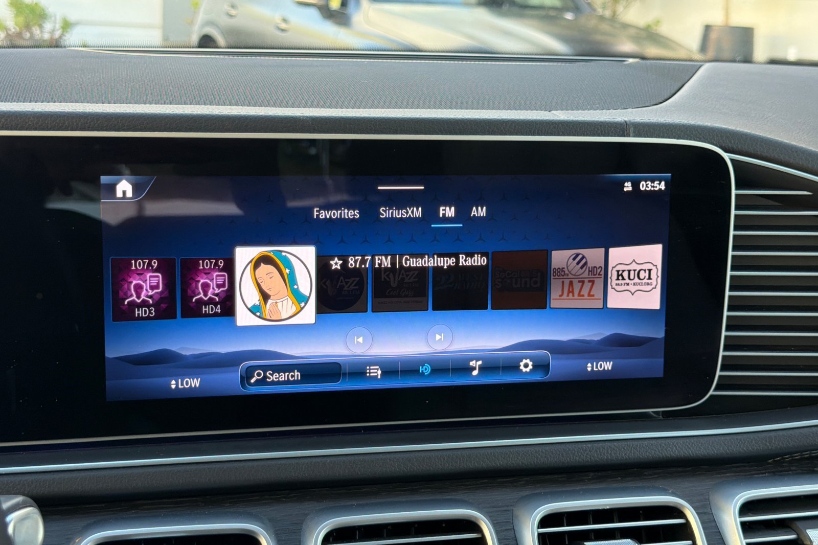 Certified Used 2024 Blue Mercedes-Benz GLE 350 image 36