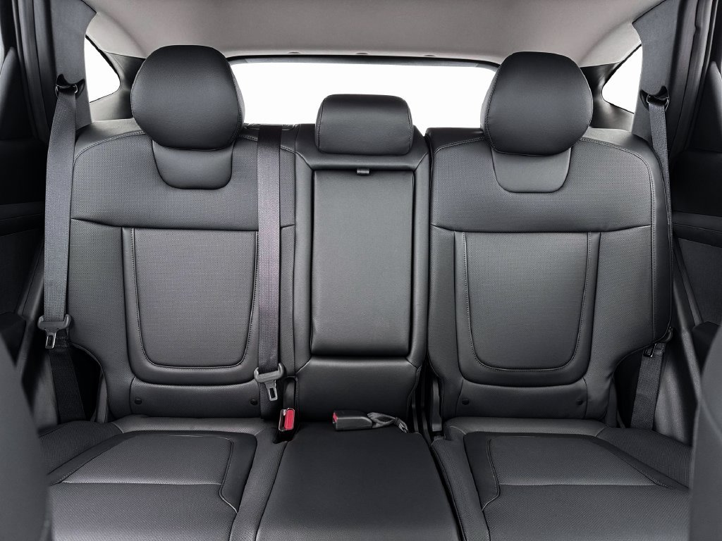 New 2026 Silver Hyundai SEL Premium FWD image 35