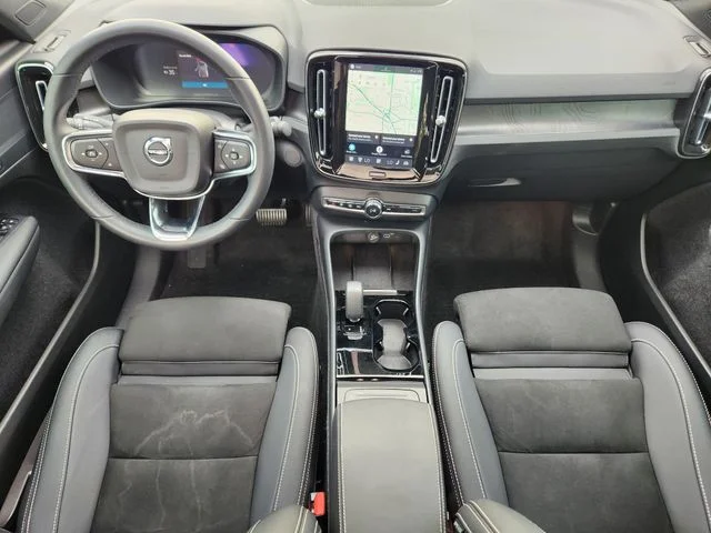 Used 2023 White Volvo Twin Plus image 12