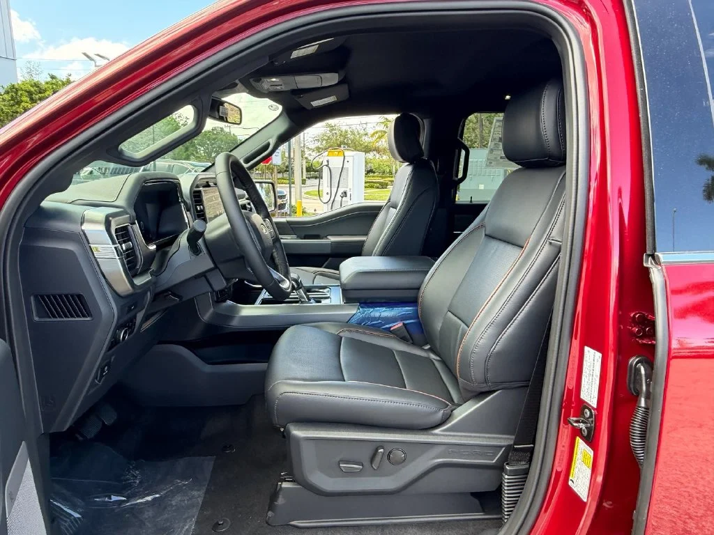 New 2026 Ruby Red Metallic Tinted Clearcoat Ford Lariat® image 9