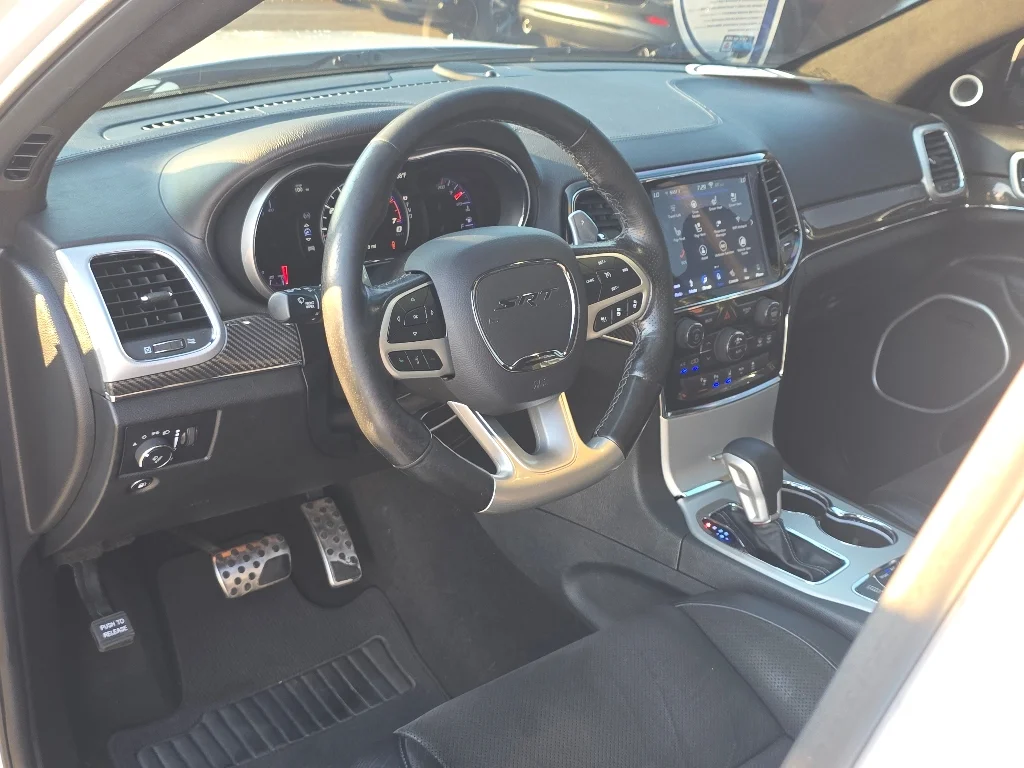 Used 2019 Bright White Clearcoat Jeep SRT image 33