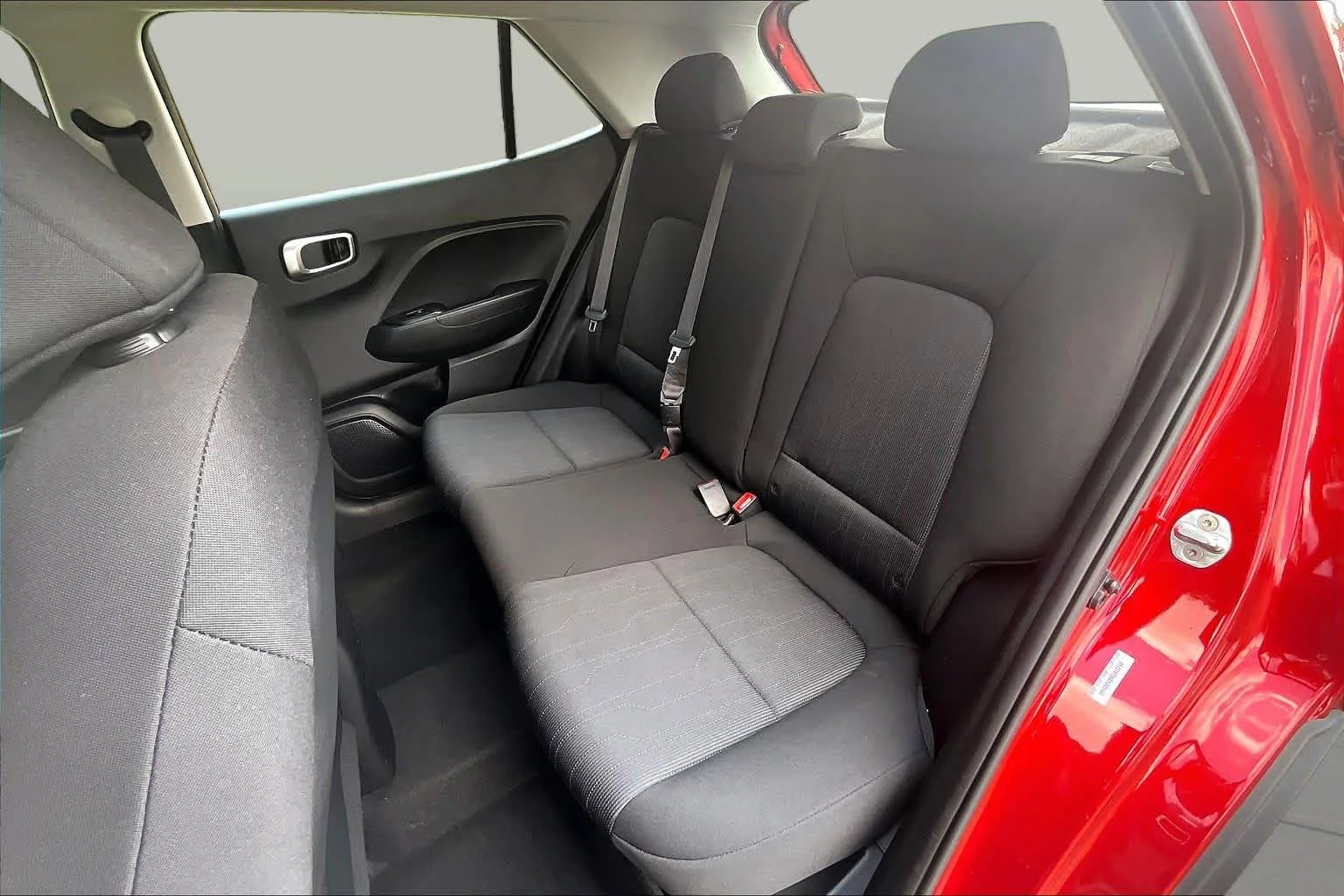 Used 2025 Ultimate Red Hyundai SE image 20