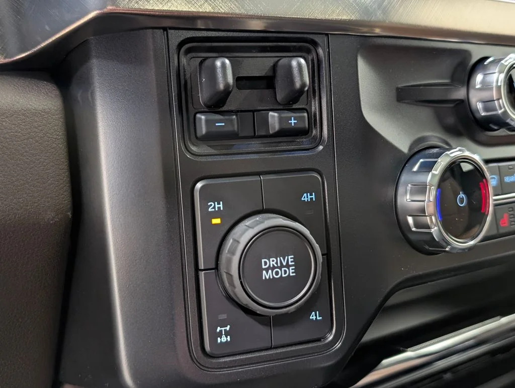New 2026 Agate Black Metallic Ford F-350® King Ranch® image 10