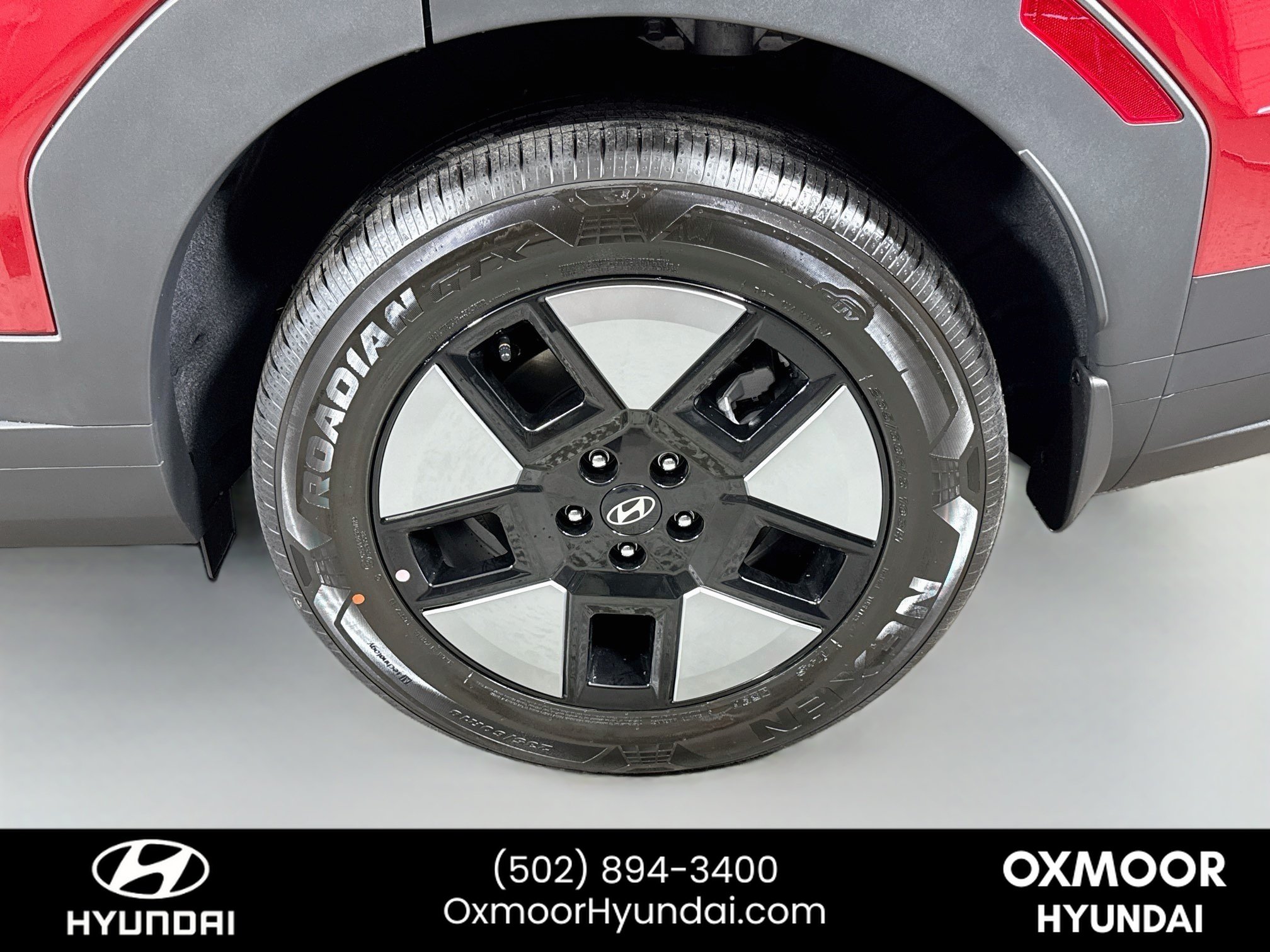 Used 2025 Ultimate Red Hyundai SEL image 33
