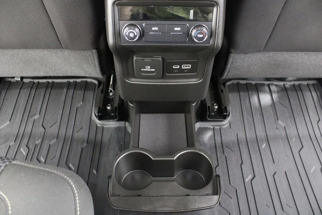 Used 2021 SATIN STEEL METALLIC GMC SLE image 17