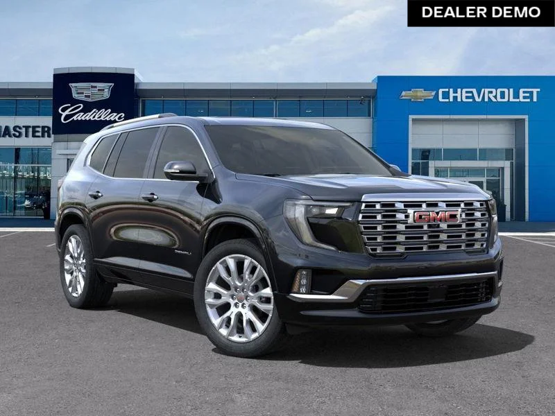 Used 2025  GMC Denali image 7
