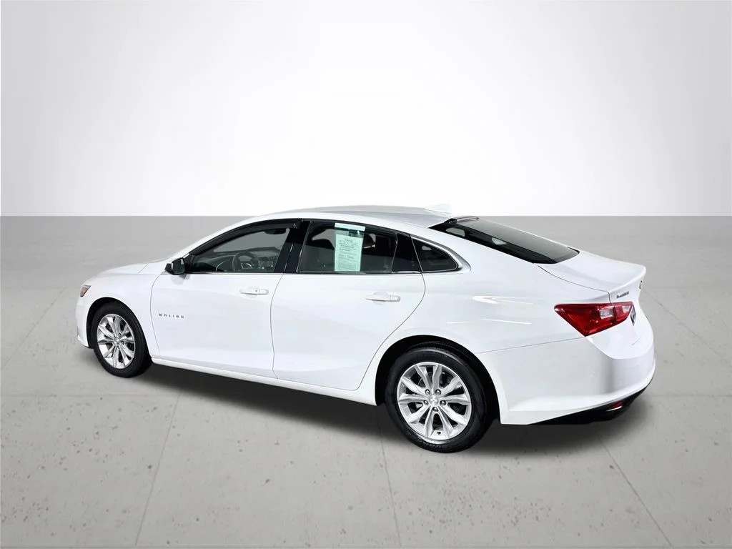 Used 2023 White Chevrolet LT image 8