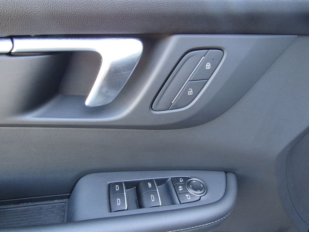 Used 2025 Black Buick Sport Touring image 28