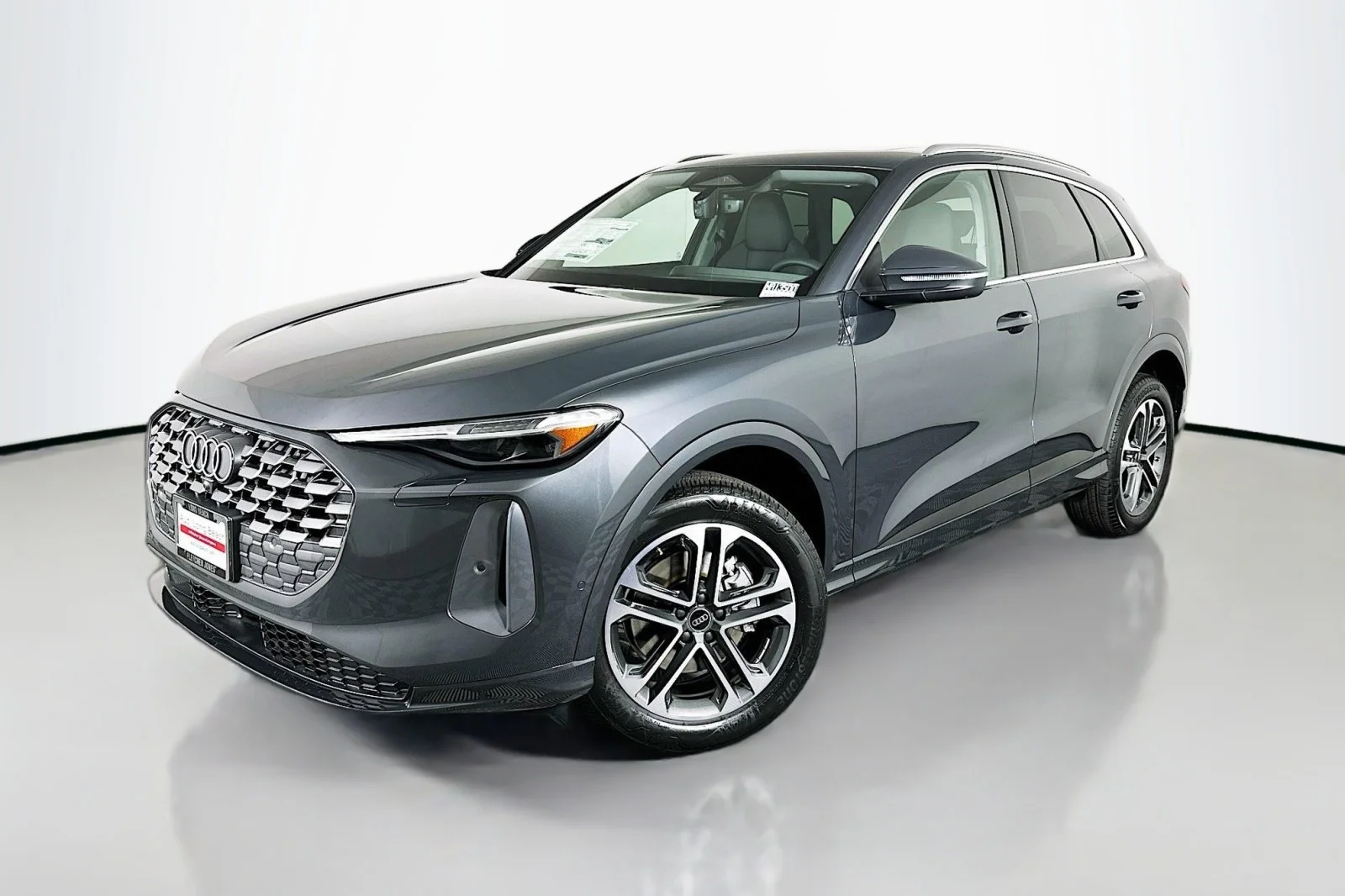 2026 Audi Q5 Premium Plus quattro's photo