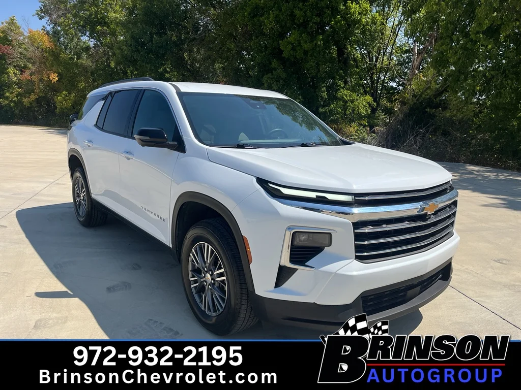 Used 2026 Summit White Chevrolet FWD LT image 3
