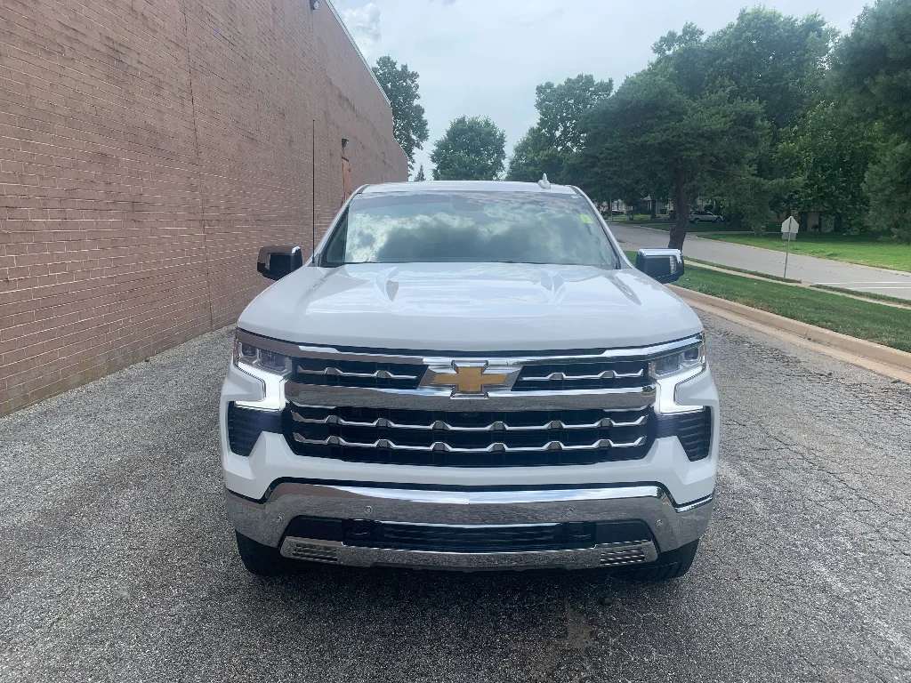 Used 2023 Summit White Chevrolet LTZ image 9