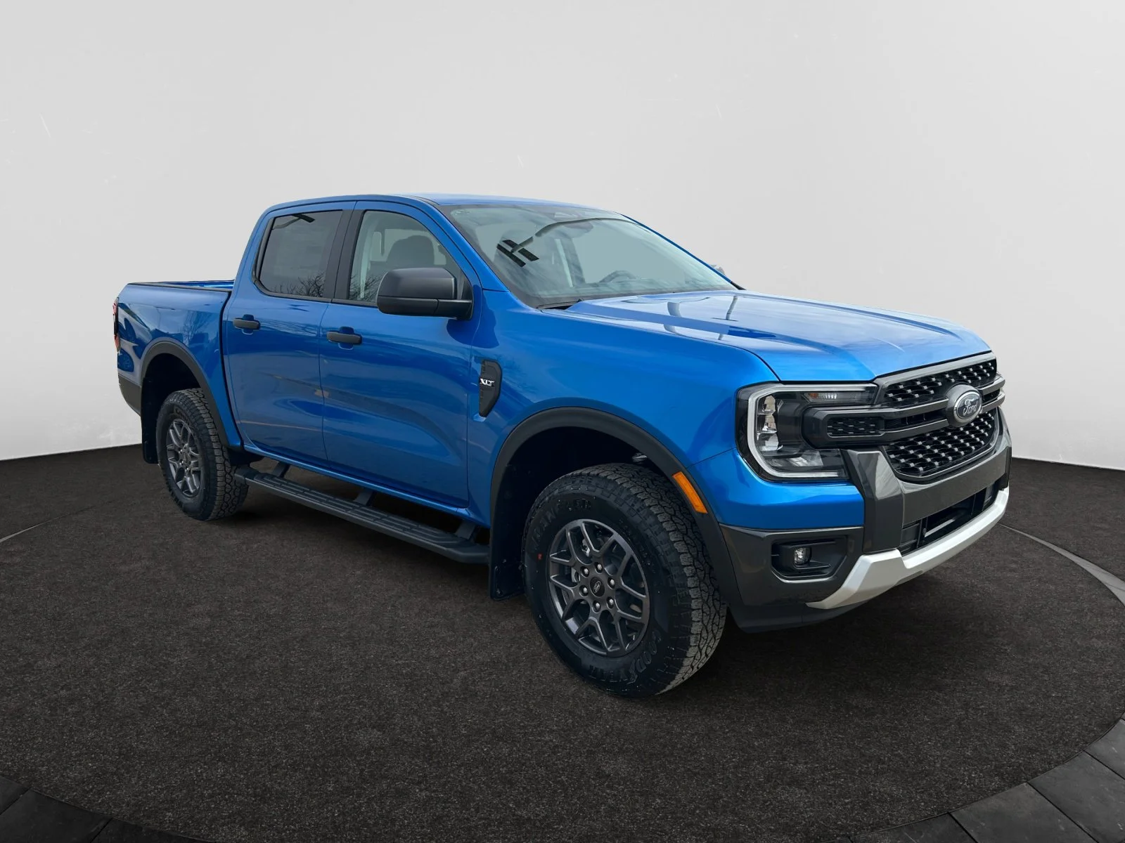 New 2026 Velocity Blue Metallic Ford XLT image 7