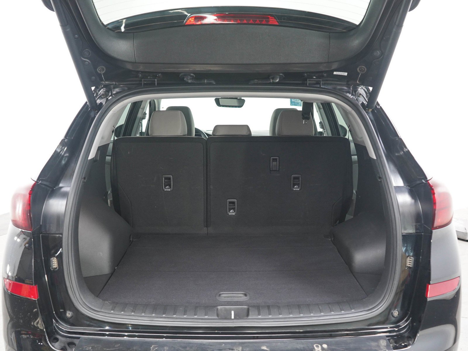 Used 2020 Black Hyundai Sport AWD image 17