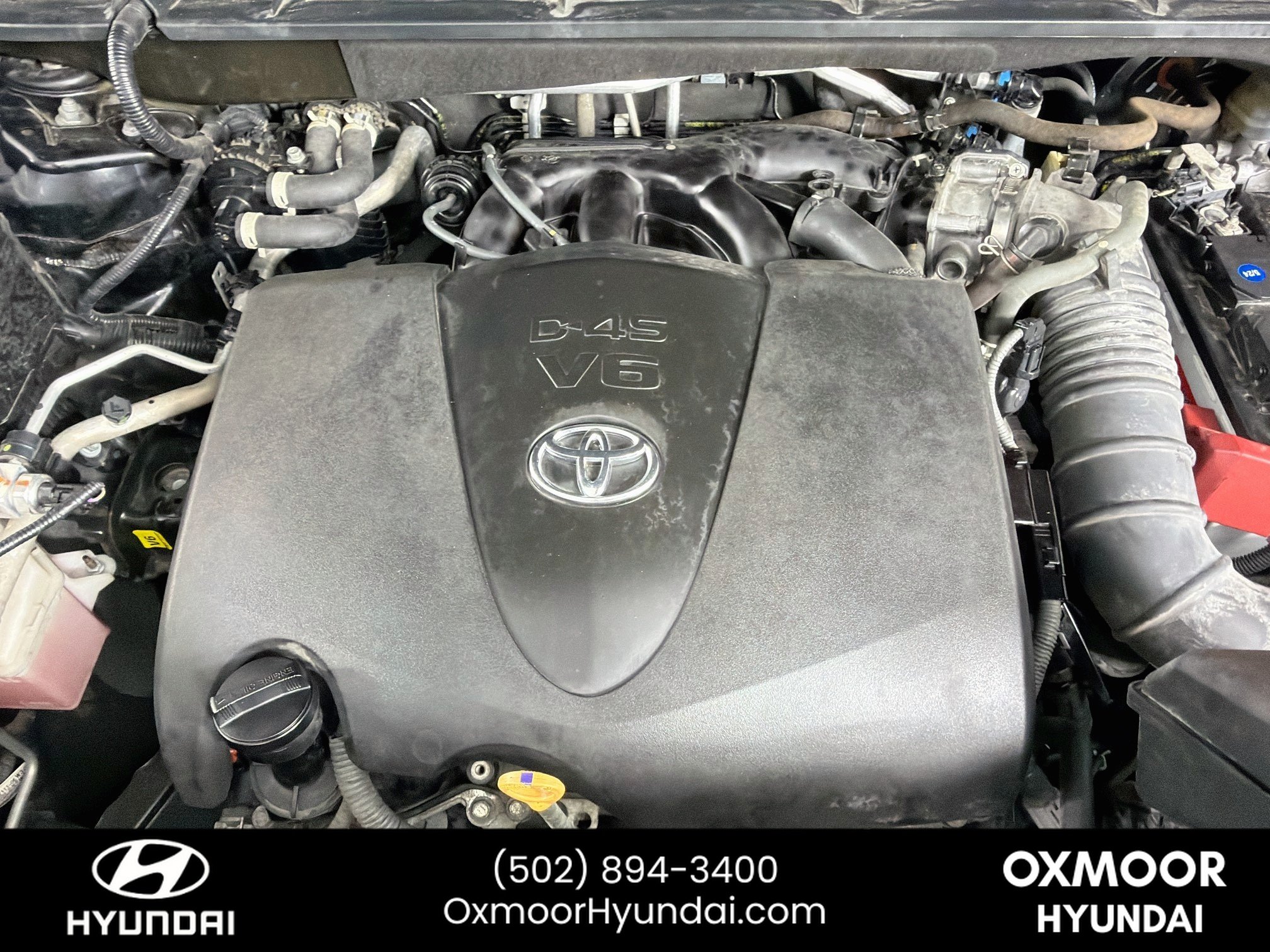 Used 2021 Midnight Black Metallic Toyota XLE image 32