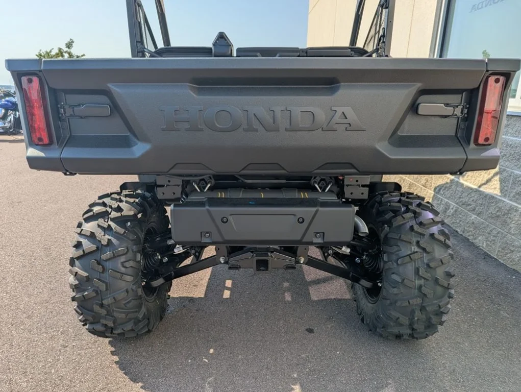 New 2026 BLACK FOREST GREEN Honda Powersports Deluxe image 6