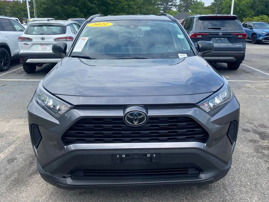 Used 2021 Gray Toyota LE image 18