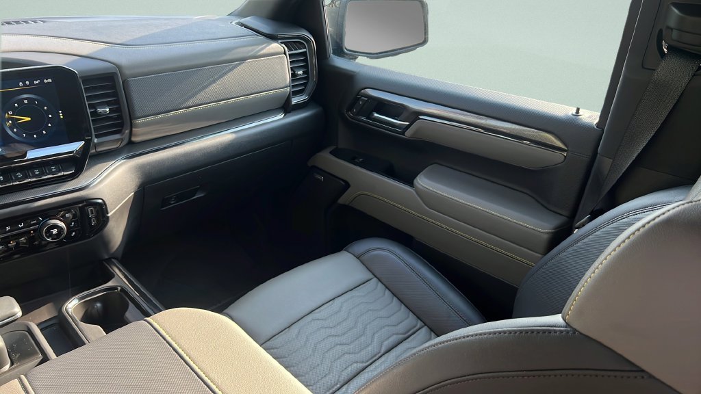 Used 2025 Gray Chevrolet ZR2 image 16