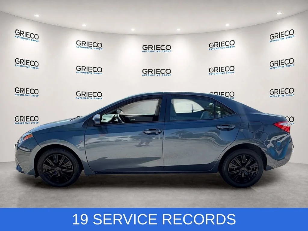 Used 2015 Gray Toyota LE image 4
