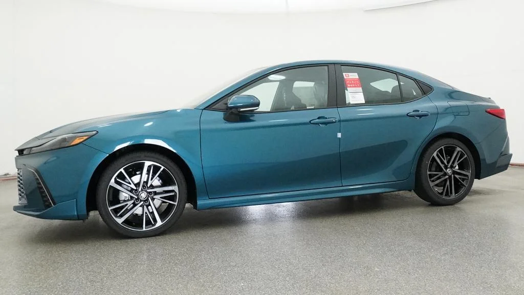 New 2026 Ocean Gem Toyota XSE image 4