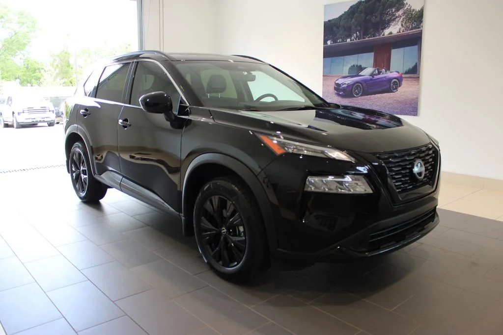 Used 2023 Black Nissan SV image 2