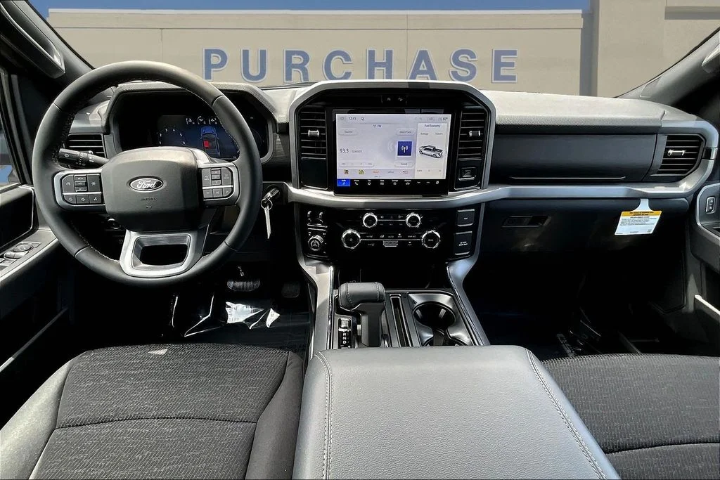 New 2026 Avalanche Ford XLT image 5