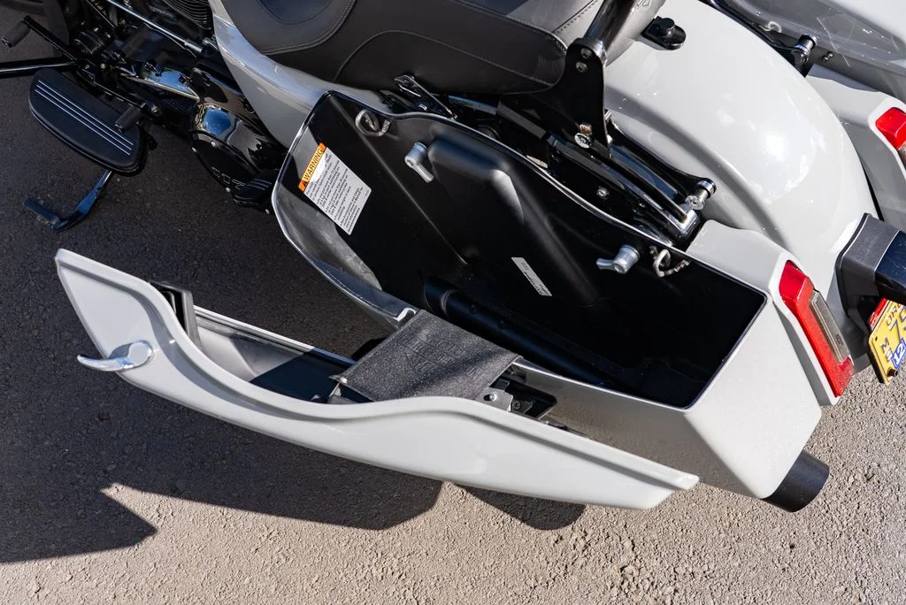 Used 2024 Gray Harley-Davidson FLTRXS image 9
