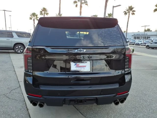 Used 2025 Black Chevrolet Z71 image 5