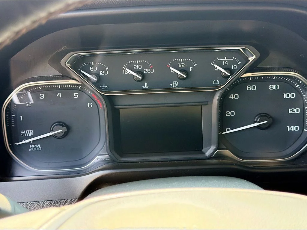 Used 2021 Steel Metallic GMC AT4 image 12
